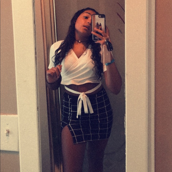 Meet your Posher, Makayla - Picture 1 of 1